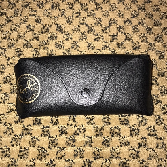 Men’s Wayfarer used polarized Ray ban sunglasses - Picture 1 of 5